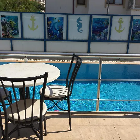 アパートホテル Yalcinkayalar *