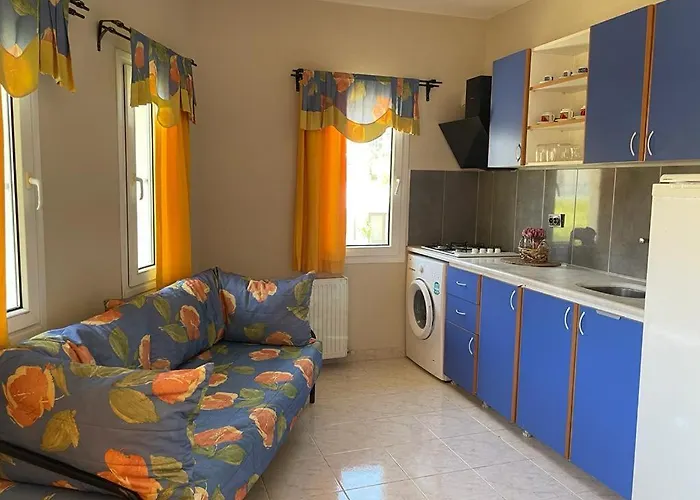 Yalcinkayalar Apartahotel